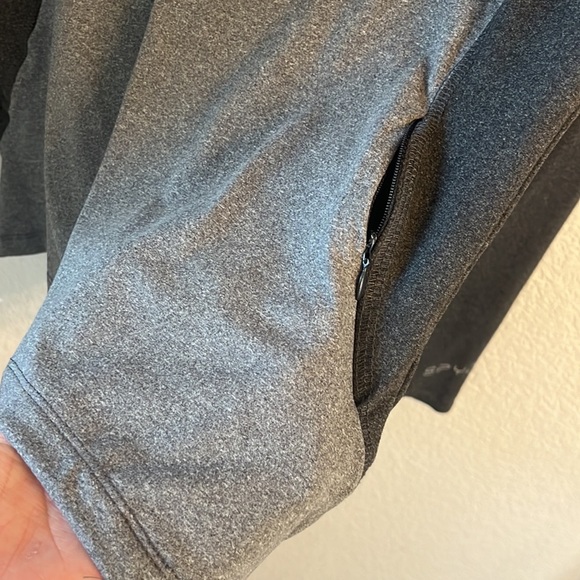 Spyder Active Long Sleeve Top Athletic Gray size Medium - Picture 7 of 12